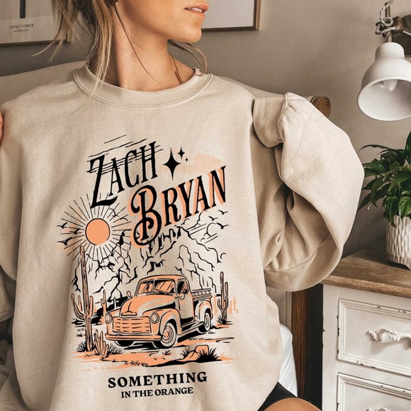 Zach Bryan “Something In The Orange” Crew Neck Sweatshirt • Cream • Size XL • - Picture 1 of 3